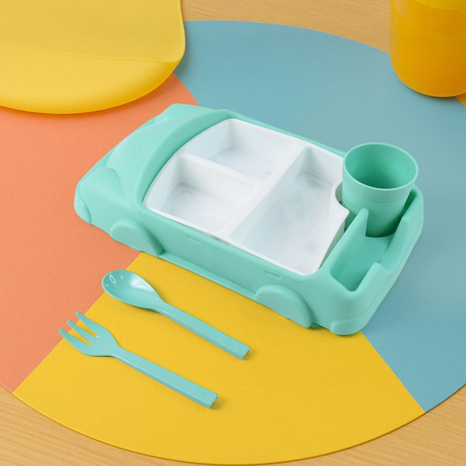 Kid's Car Shaped Plates Cup / Lunch Box Dinnerware Set (4 Pcs Set / 1000 ML Lunch Box) Kid's Car Shaped Plates Cup / Lunch Box Dinnerware Set (4 Pcs Set / 1000 ML Lunch Box)